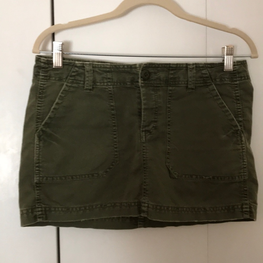 Olive mini skirt